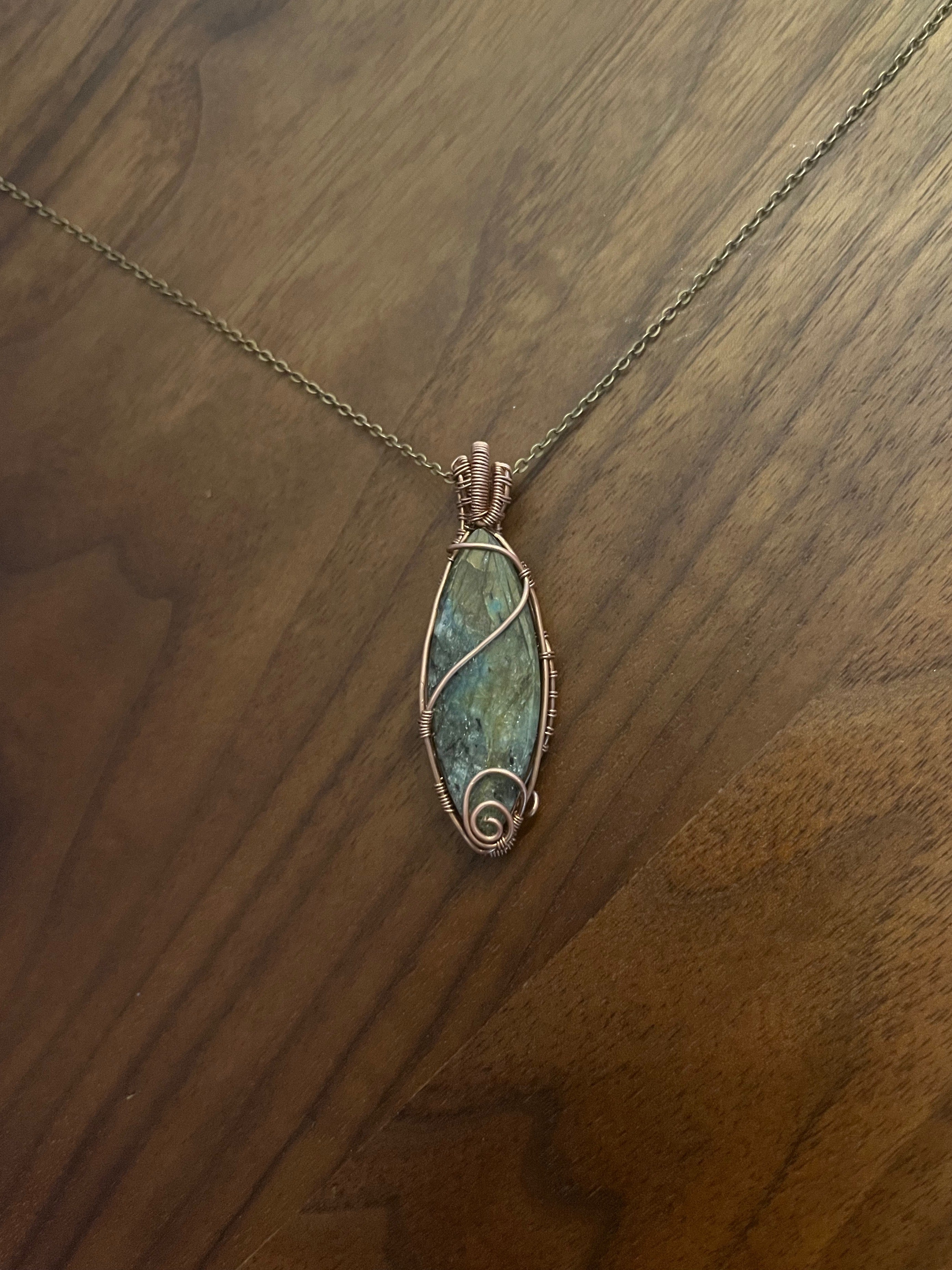 Green/Gold Labradorite Pendant